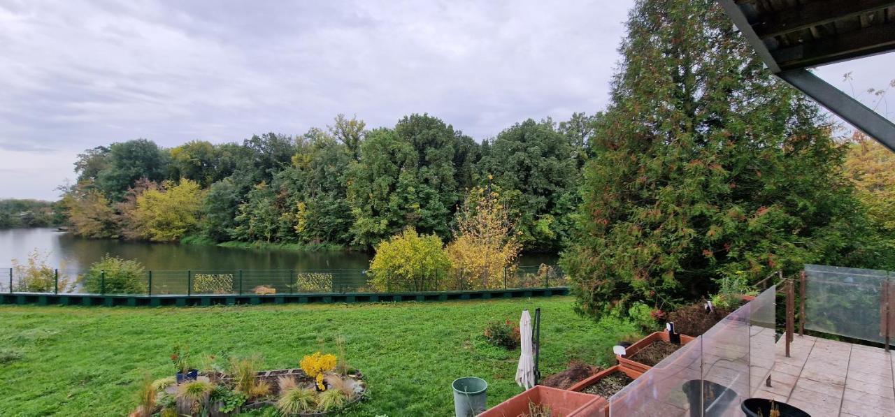 Apartamento Darkwolf House Merseburgo Exterior foto